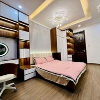 NHÀ ĐẸP TRƯƠNG ĐỊNH - 5 TẦNG MỚI ĐẸP, MẶT TIỀN KINH DOANH, NGÕ THÔNG, 40M OTO - GIÁ 7.8 TỶ