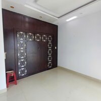 Nhà 4 tầng 4 ngủ ở ngay nhà đẹp đất 92m2 TT Hải Châu đường Ba Đình giá 6.5 tỷ
