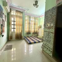 Bán nhà Lạc Long Quân Q.Tân Bình ( 4,2m x 11m ) giá 4,7 tỉ