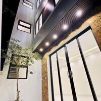 Bán nhà Âu Cơ hướng ĐB - 70m2 x 5T Thang máy - Ngõ thông thoáng - Vừa ở vừa kinh doanh
