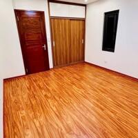 Bán nhà Âu Cơ hướng ĐB - 70m2 x 5T Thang máy - Ngõ thông thoáng - Vừa ở vừa kinh doanh