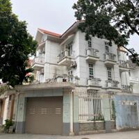 Tuyệt Phẩm. Bán BIỆT THỰ đơn lập, KĐT Pháp Vân, Trần Thủ Độ, 230m2, lô góc, vỉa hè, ô tô đỗ, giá 54 tỷ