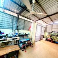 Bán gấp nhà 166m2 sát HXT, ngay đường Linh Đông, Thủ Đức, Chỉ có 5.TY.