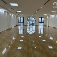 Nhà mặt phố Đoàn Thị Điểm 160m2 9T thang máy 3 thoáng dòng tiền 200tr/tháng