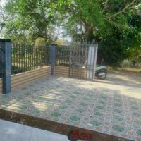 NHÀ RỘNG SÂN ĐẬU Ô TÔ PHƯỜNG TÂN NGÃI VĨNH LONG (GẦN CHỢ BÀ GIÁO)