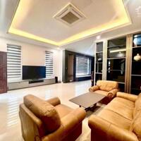 Cho thuê nhà 7 p.ngủ khép kín có thang máy phố Văn Cao.