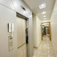 Cho thuê nhà 7 p.ngủ khép kín có thang máy phố Văn Cao.