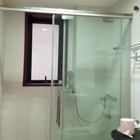 Cho thuê căn hộ dịch vụ tại Quảng Khánh, Tây Hồ, 75m2, 2PN, ban công, view hồ, đầy đủ nội thất đẹp hiện đại