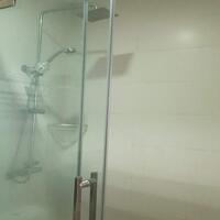 Cho thuê căn hộ dịch vụ tại Quảng Khánh, Tây Hồ, 75m2, 2PN, ban công, view hồ, đầy đủ nội thất đẹp hiện đại