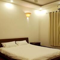 Cho thuê căn hộ dịch vụ tại Quảng Khánh, Tây Hồ, 75m2, 2PN, ban công, view hồ, đầy đủ nội thất đẹp hiện đại
