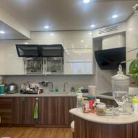Chính chủ bán gấp căn 3 ngủ tòa C6 Vinhomes D''Capitale giá mềm