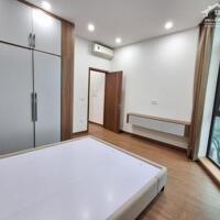 Bán nhà Bồ Đề,Long Biên 4 tầng,90m,mt10m oto đua nhỉnh 17 tỷ