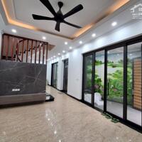 Bán nhà Bồ Đề,Long Biên 4 tầng,90m,mt10m oto đua nhỉnh 17 tỷ