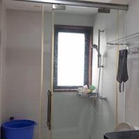 Cho thuê căn hộ 2PN view hồ, rộng 75m2 tại Quảng Khánh, Tây Hồ, đủ đồ