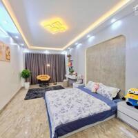 Bán nhà mới phố Đào Tấn, Ba Đình, full nội thất, 50m ra phố, sổ đỏ 36m2x5 tầng 7.5 tỷ