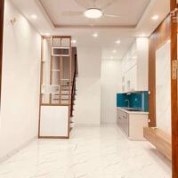 Bán nhà Định Công, 44m2, 5 tầng, thang máy, ô tô tránh, 10.3 tỷ