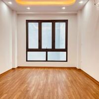 Bán nhà Định Công, 44m2, 5 tầng, thang máy, ô tô tránh, 10.3 tỷ