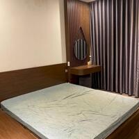 Cho thuê nhà riêng 5 tầng 3 phòng ngủ 35m full nội thất tại Ngọc Thụy, Long Biên. LH 0946204597