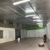 Cho thuê kho Ngọc Thụy 400m2 cách cầu Chương Dương gần 1km giá 18tr.