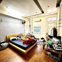 BÁN NHÀ GẦN HỒ HOÀNG CẦU – ĐỐNG ĐA, PHÂN LÔ ĐƯỜNG Ô TÔ THÔNG RẤT RỘNG, KINH DOANH.