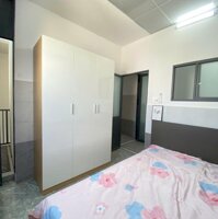 SẬP SÀN SẬP SÀN SẬP SÀN Căn 2 Phòng Ngủ Ban Công Cửa Sổ Trơi Ơi Nó Chill Thang Máy Tới Ngay Cửa Ngay Khu ETown Bàu Cát