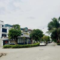 Bán mành đất LK KĐT Tây Nam Linh Đàm view vườn hoa. DT 90m 5 tầng. Giá 18 tỷ TL
