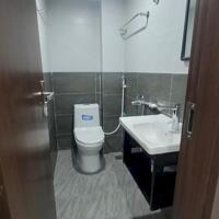 TẦM TIỀN HIẾM - RẤT GẦN Ô TÔ - TRUNG TÂM QUẬN ĐỐNG ĐA - ĐI LẠI MUÔN NƠI RẤT THUẬN TIỆN