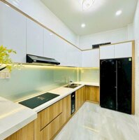 Đường 8m _ Bán nhà đẹp 4 Tầng hẻm 373 Lý Thường Kiệt, P9. DT: 4.5x17m [vuông vức]. Giá 12 tỷ
