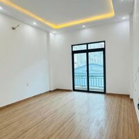 Bán nhà 3 tầng ô tô đỗ cửa phố Nguyễn Đức Cảnh, Lê Chân, Hải Phòng. 4,92 tỷ