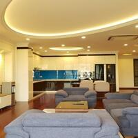 Cho thuê căn hộ dịch vụ tại Yên Phụ, Tây Hồ, 160m2, 2PN, ban công, view hồ, đầy đủ nội thất đẹp hiện đại