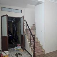 Cho thuê nhà nguyên căn ngõ 800 Bạch Đằng, 4 tầng, 30m2, 2 ngủ khép kín