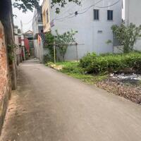 Tầm tiền cực hiếm! Lô đất 54m2 Kiêu Kỵ, đường rộng thoáng. LH: 0379483926