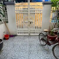Nhà 58m độc lập sân cổng riêng đường Hồ Sen chợ hàng