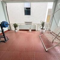 Bán nhà 50m2 quận Bắc Từ Liêm, Gần oto, An sinh tốt, 2 thoáng, Tặng nội thất, Nhà đẹp ở luôn