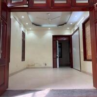 Cho thuê nhà tầng 1 Biệt Thự Pháp Vân 120m2, 2 ngủ, VP Trung tâm, Công ty 15 Triệu