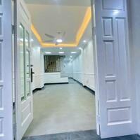Bán nhà phố Định Công Thượng, quận Hoàng Mai. 40m2 x 4T. NGÕ THÔNG, Ô TÔ. KD. Nhỉnh 8 tỷ.