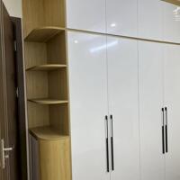 Cho thuê nhà riêng 5 tầng 43m tại Phố Lệ Mật, Việt Hưng, Long Biên.