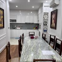 Bán nhà phố Hoàng Quốc Việt phân lô ô tô tránh lô góc 2 thoáng