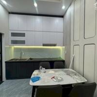 Nhà riêng 39mx 3 tầng Đường Chợ hàng Hồ Sen.Giá Rẻ