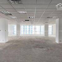 Bán tòa 490m2 Mặt phố Hoàng Quốc Việt 8 tầng mặt tiền 30m, 4 thoáng vỉa hè 6m giá 300 tỷ