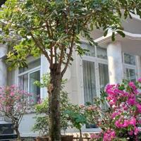 Cần bán BIỆT THỰ SANG TRỌNG trong khuôn viên đất rộng 2.400m2 sát DT 870 dẫn Cầu Rạch miễu 2.