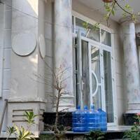 Cần bán BIỆT THỰ SANG TRỌNG trong khuôn viên đất rộng 2.400m2 sát DT 870 dẫn Cầu Rạch miễu 2.