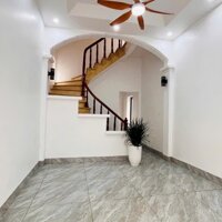 Bán nhà 3 tầng ngõ phố Yết Kiêu, ph Hải Tân, TP HD, 90.6m2, hướng tây bắc, 4 ngủ, chỉ 2.5x tỷ