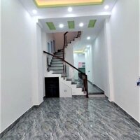 BÁN NHÀ QUẬN 10, NGAY CHỢ HOA HỒ THỊ KỶ, HẺM 4M THÔNG, 50M2 4PN 5WC, DT 22TR/TH, 8 TỶ HƠN
