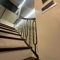 Cần bán gấp nhà phân lô Phùng Chí Kiên 800A 45m2, 6T, thang máy, ô tô tránh nhau, vỉa hè,