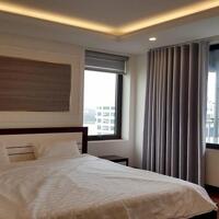 Cho thuê căn hộ dịch vụ tại Yên Phụ, Tây Hồ, 100m2, 1PN, ban công, view hồ, đầy đủ nội thất mới đẹp hiện đại