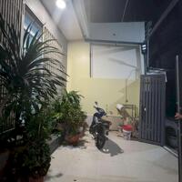 Nhà Bình Tân, khu vip Tên Lửa, Nhà 3 tầng 110m2,Ngang 6m,ô tô, giá rẻ,