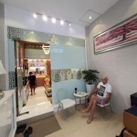 Nhà HXH hạ chào 1,5 tỷ, Nguyễn Trãi, Nguyễn Cư Trinh, Q1, 64m2, 2 tầng.