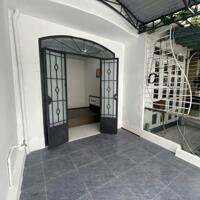 Bán nhà 1 tầng gần chợ Phương Sài, trung tâm TP. Nha Trang.