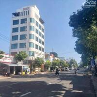 Cho thuê toà nhà 8 tầng trung tâm Phan Thiết. Giá 70tr/ tháng